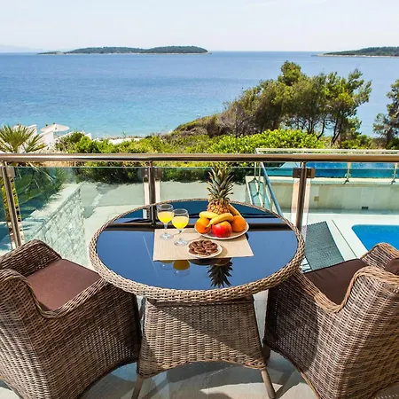 Krunna Villa *